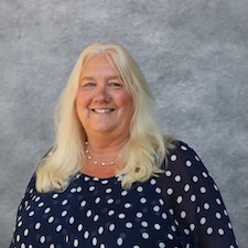 Brenda Witteveen Headshot