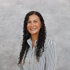 Kristine Yelding Headshot
